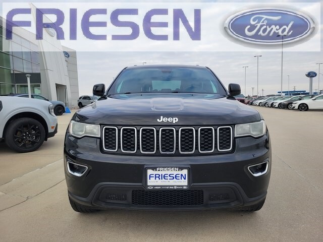 Used 2018 Jeep Grand Cherokee Laredo E with VIN 1C4RJFAG8JC178113 for sale in Aurora, NE