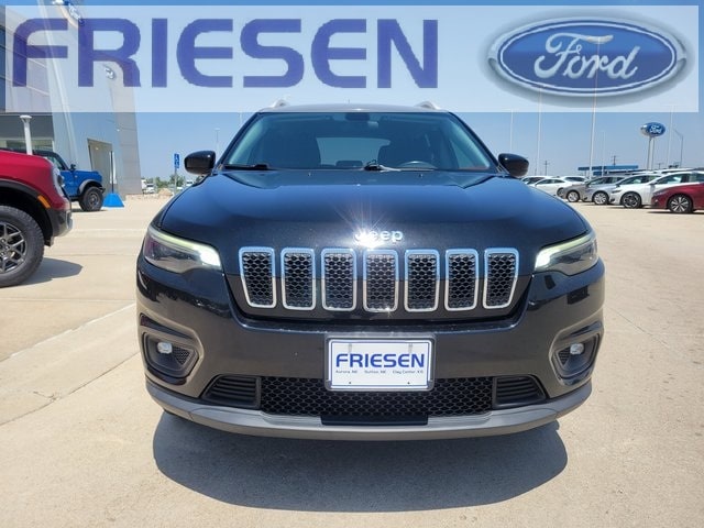 Used 2019 Jeep Cherokee Latitude with VIN 1C4PJMCX4KD229997 for sale in Aurora, NE