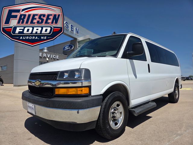 2020 Chevrolet Express 3500 LT Extended's photo