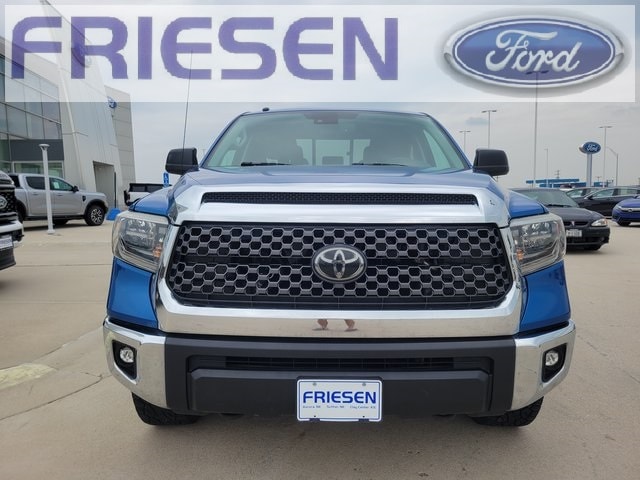 Used 2018 Toyota Tundra SR5 with VIN 5TFUW5F12JX746150 for sale in Aurora, NE