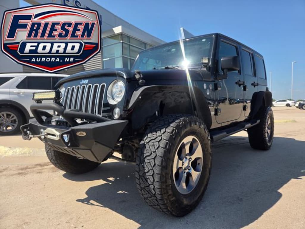 Used 2018 Jeep Wrangler JK Unlimited Sahara 4x4 SUV