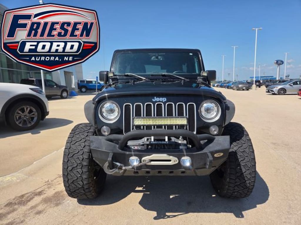 Used 2018 Jeep Wrangler JK Unlimited Sahara 4x4 SUV