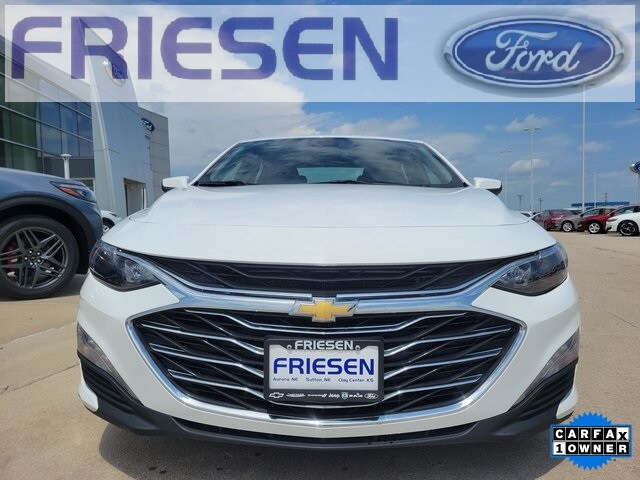 2023 Chevrolet Malibu 1LT photo 2