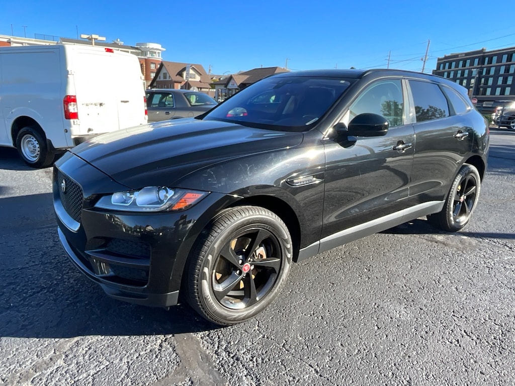 Used 2017 Jaguar F-PACE 35t Premium SUV