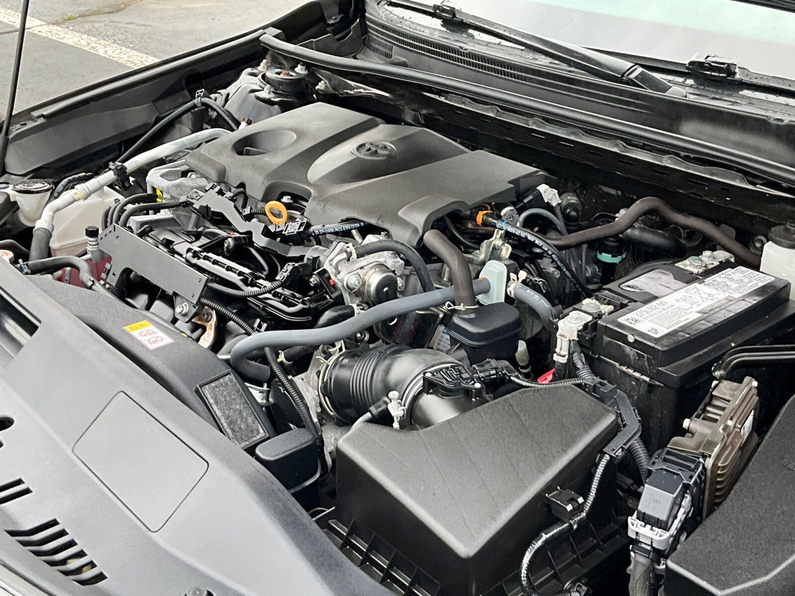 2024 Toyota Camry SE - Photo 10