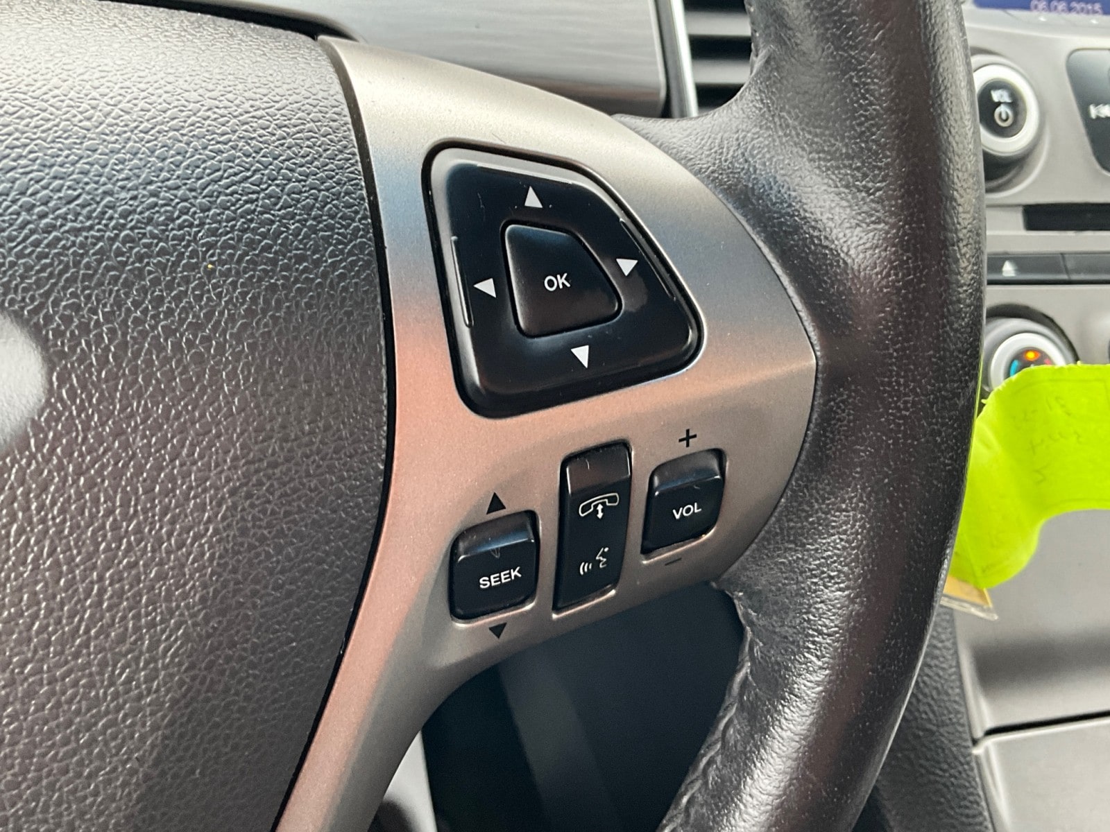2015 Ford Taurus SEL - Photo 17