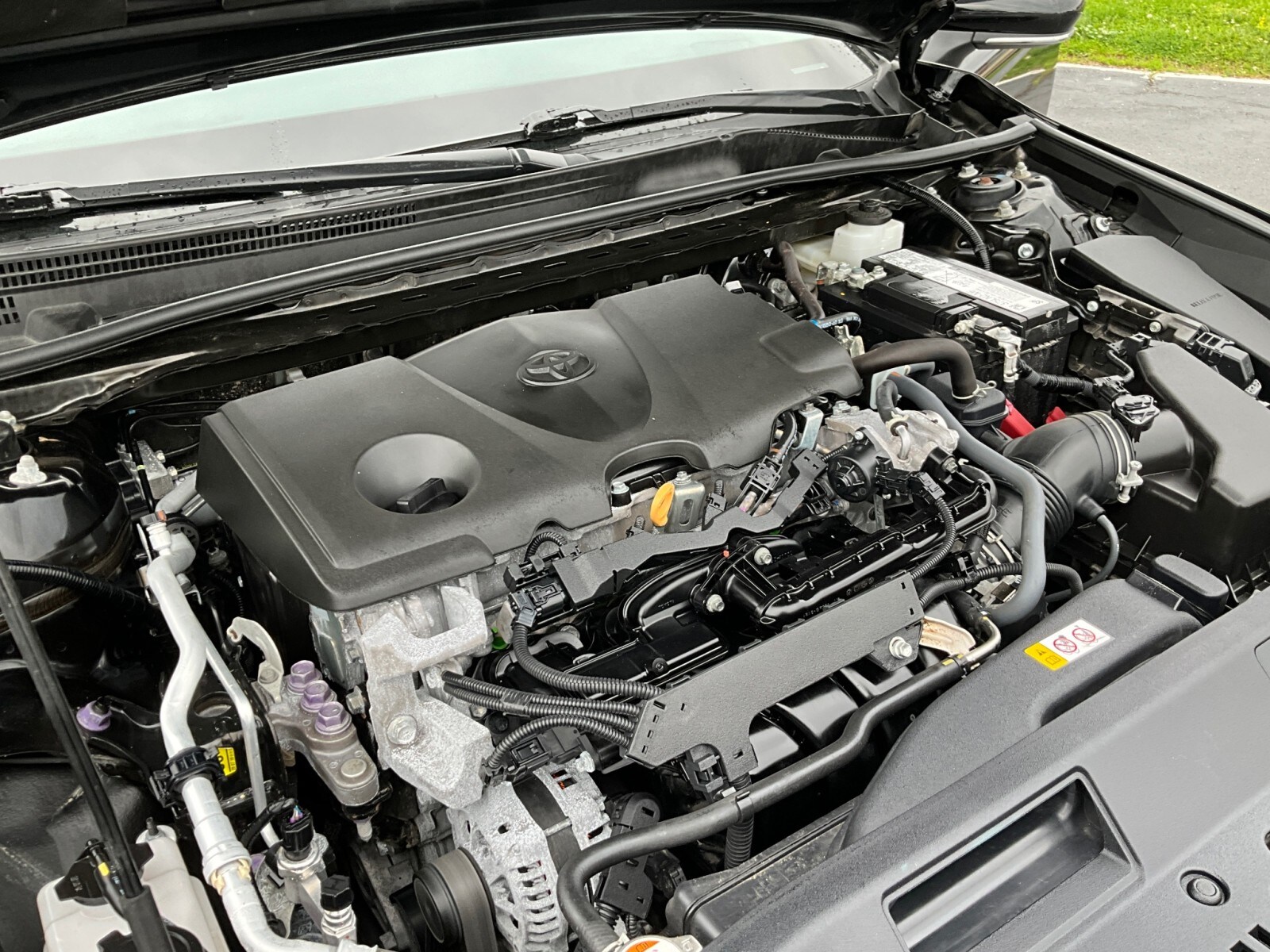 2024 Toyota Camry SE - Photo 11