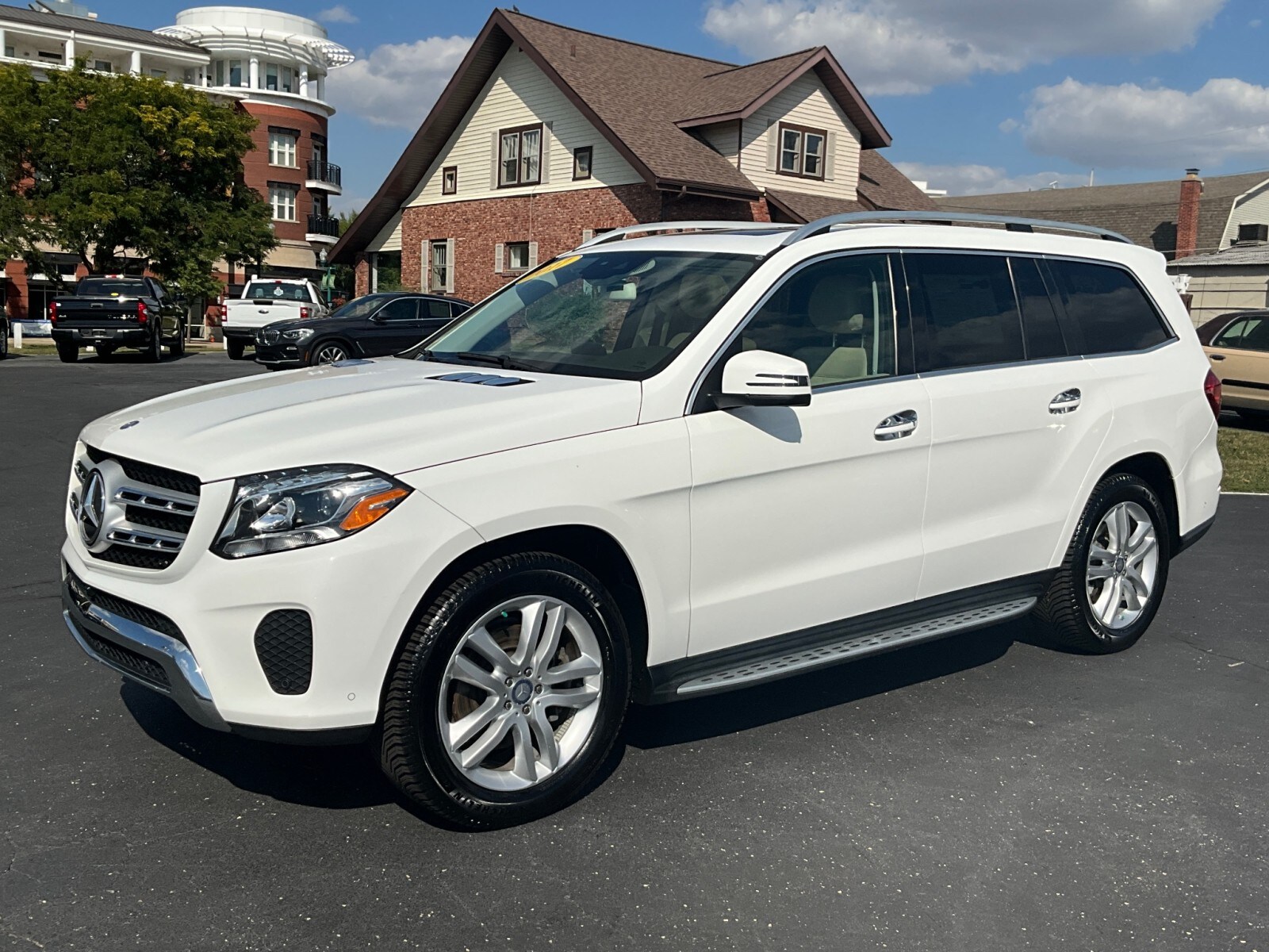 2017 Mercedes Benz GLS 450 4MATIC photo 2
