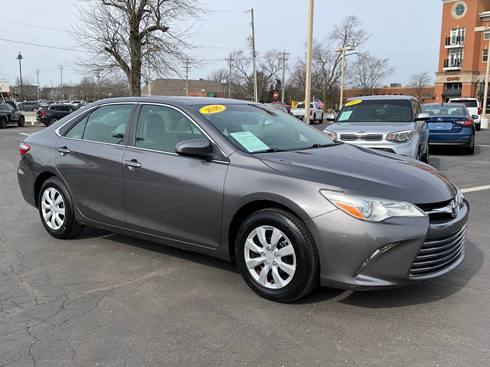 2016 Toyota Camry LE