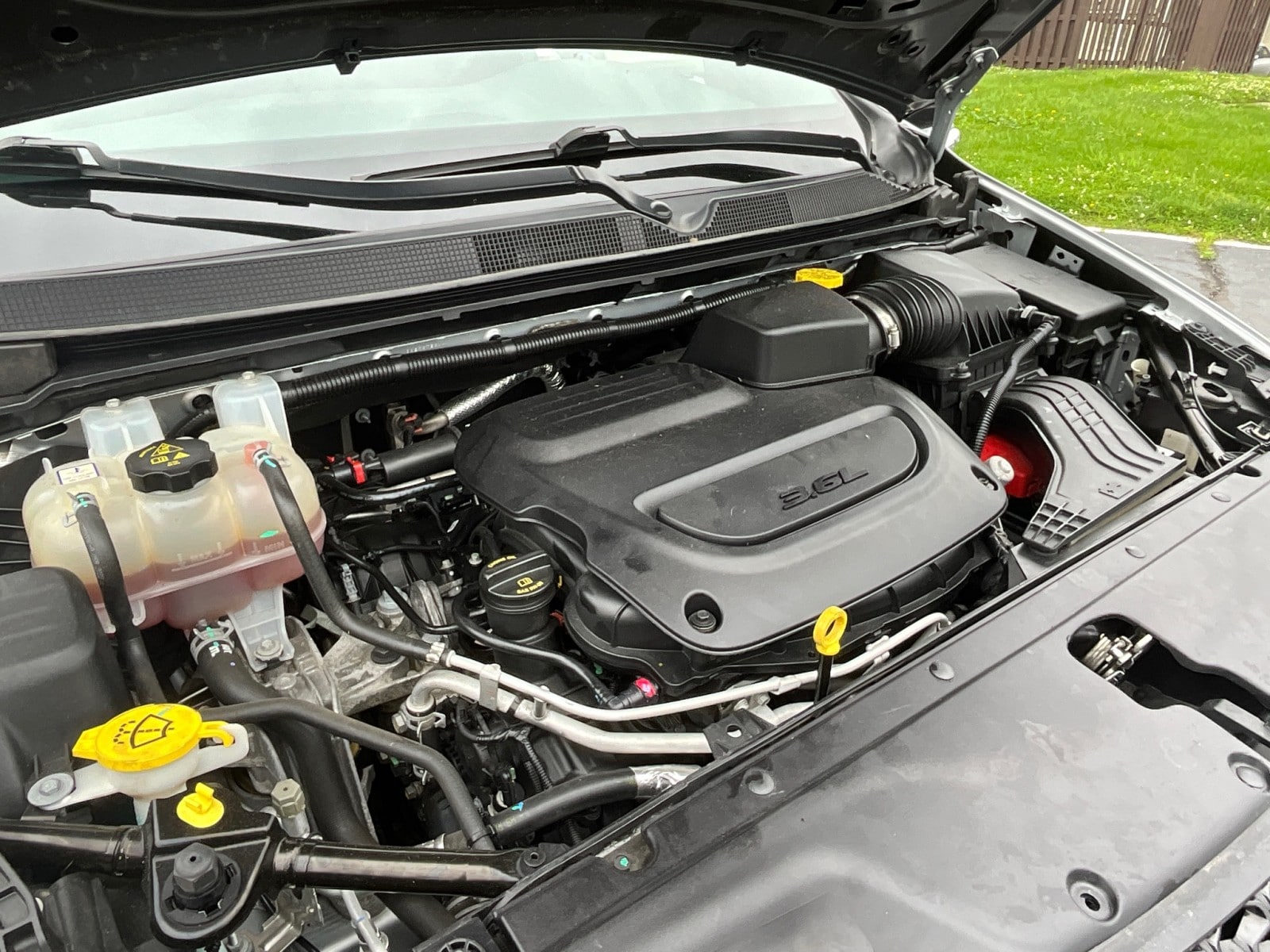 2023 Chrysler Pacifica Touring - Photo 8