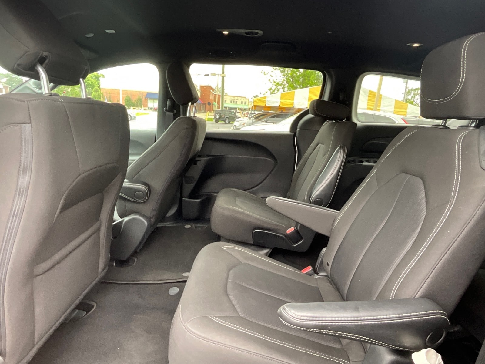 2023 Chrysler Pacifica Touring - Photo 27