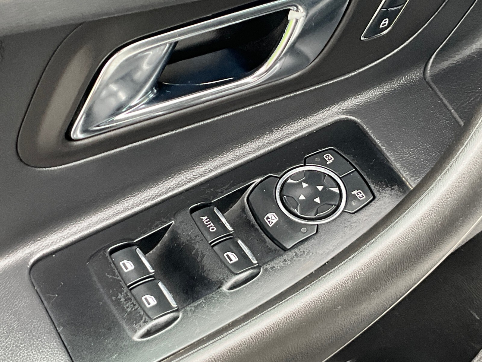 2015 Ford Taurus SEL - Photo 24