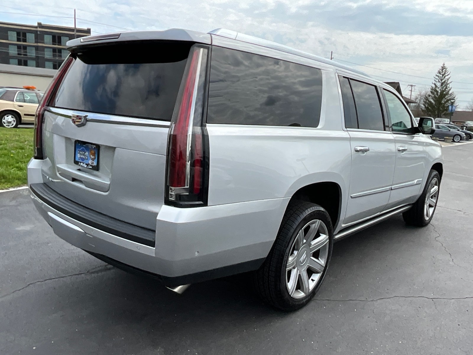 2020 Cadillac Escalade ESV Premium Luxury - Photo 8