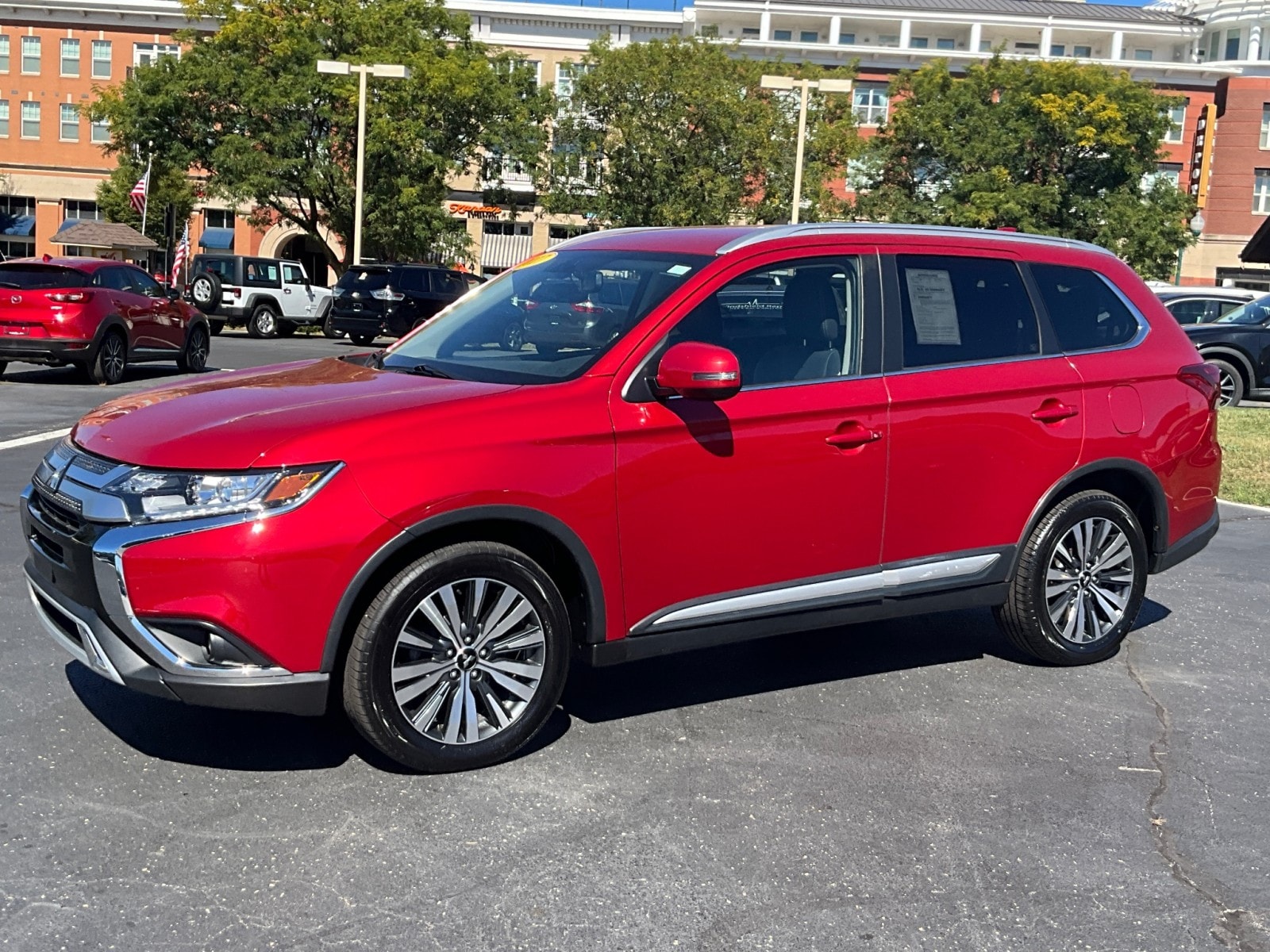 2019 Mitsubishi Outlander SEL photo 2