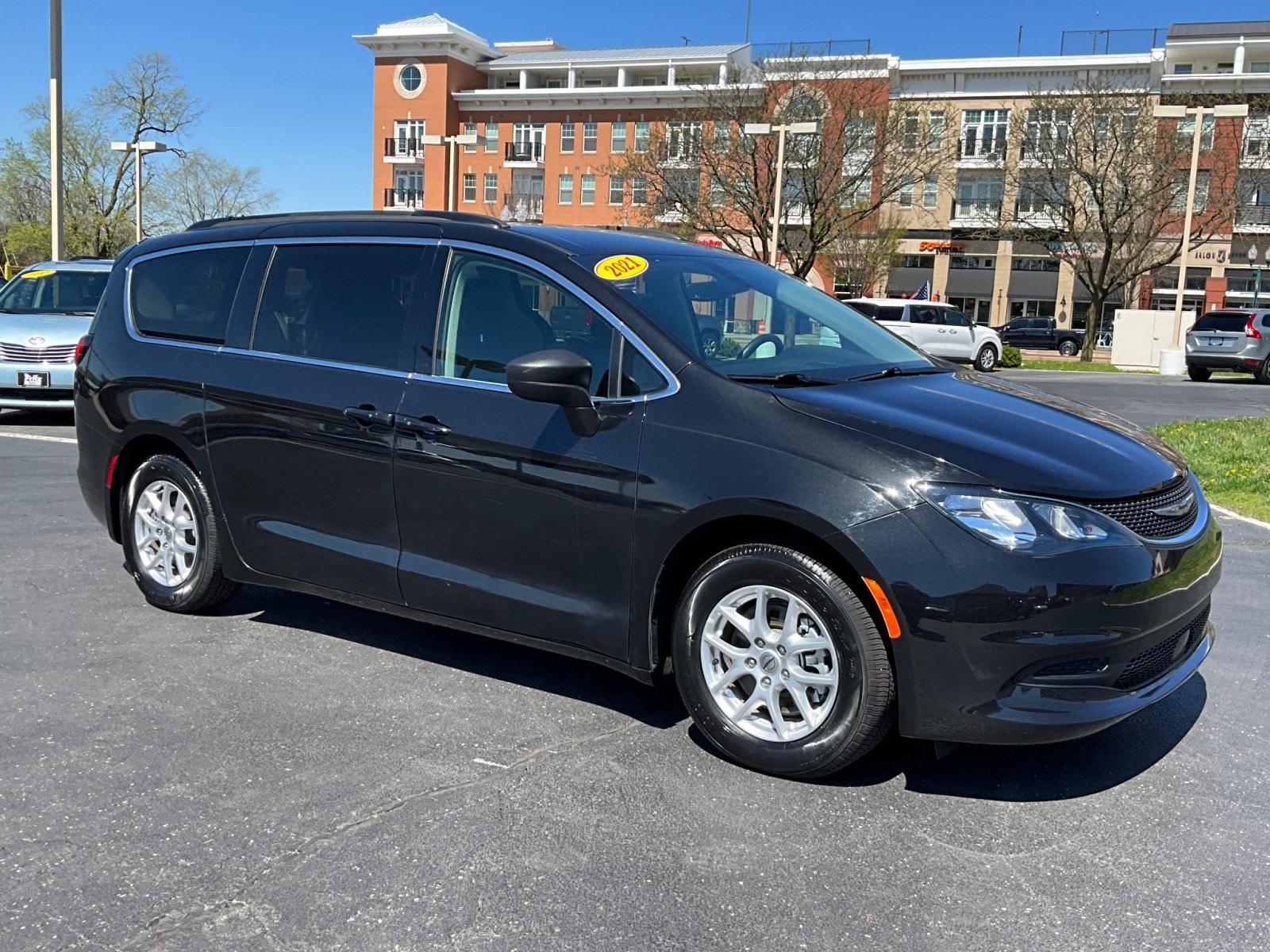 2021 Chrysler Voyager LXI