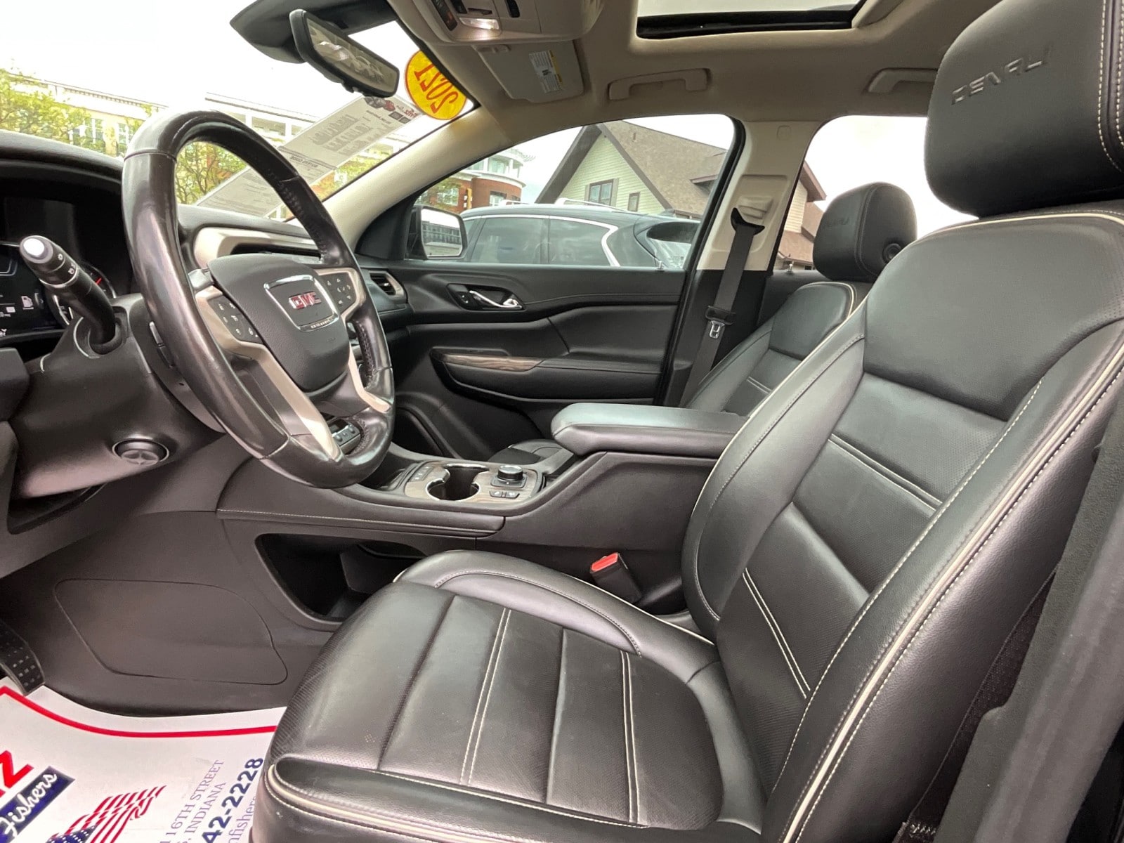 2021 GMC Acadia Denali - Photo 29