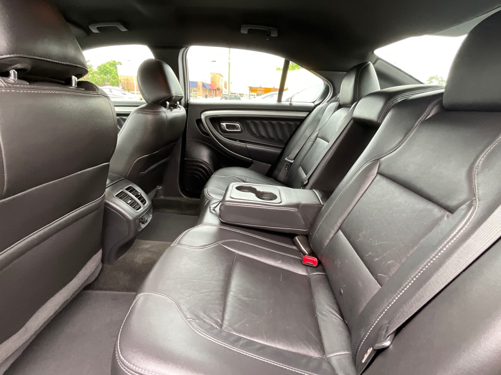 2015 Ford Taurus SEL - Photo 26