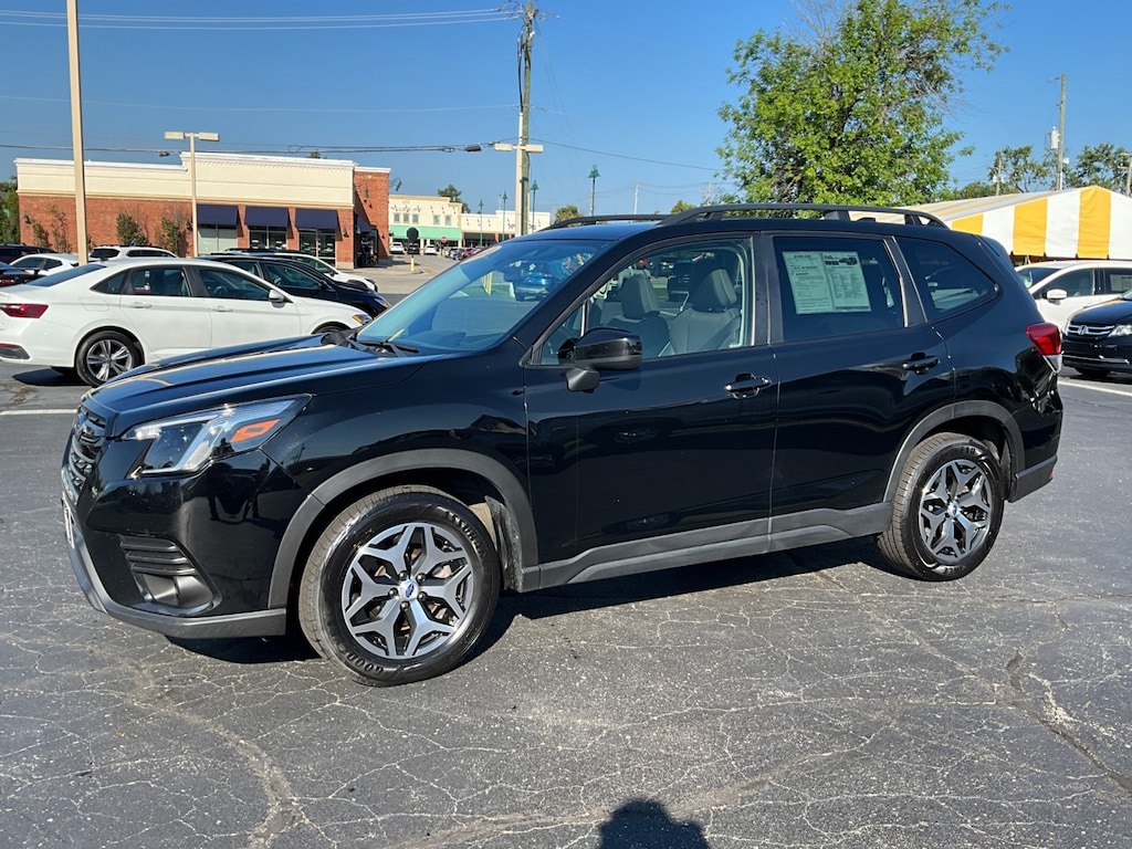 Used 2023 Subaru Forester Premium SUV