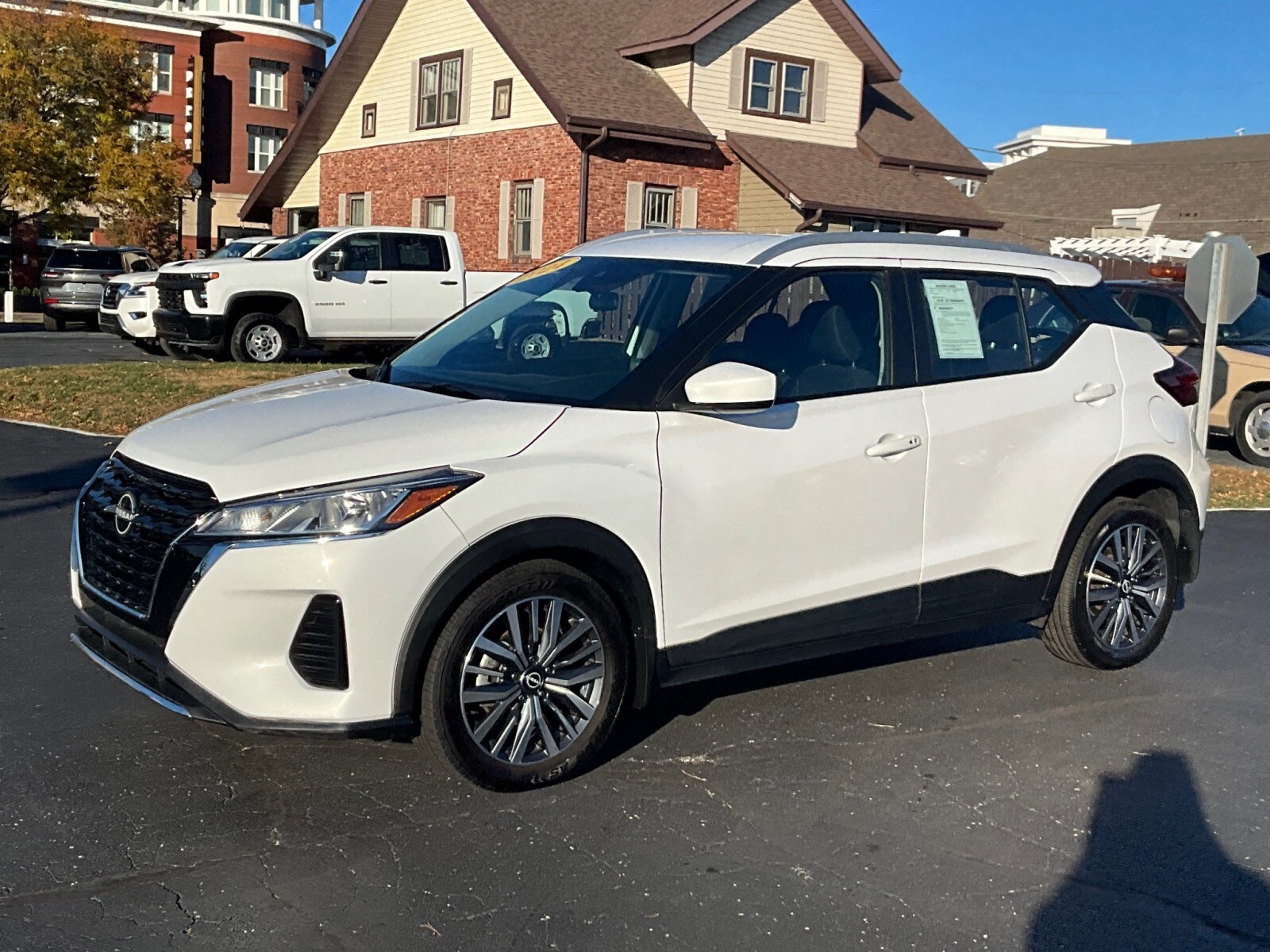 2024 Nissan Kicks SV photo 3