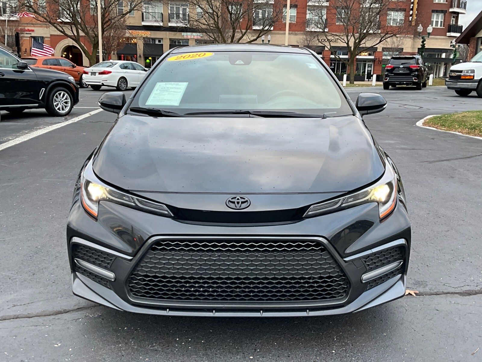 2020 Toyota Corolla SE Premium photo 2