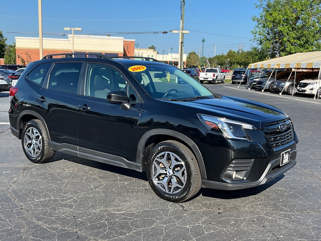 Used 2023 Subaru Forester Premium SUV