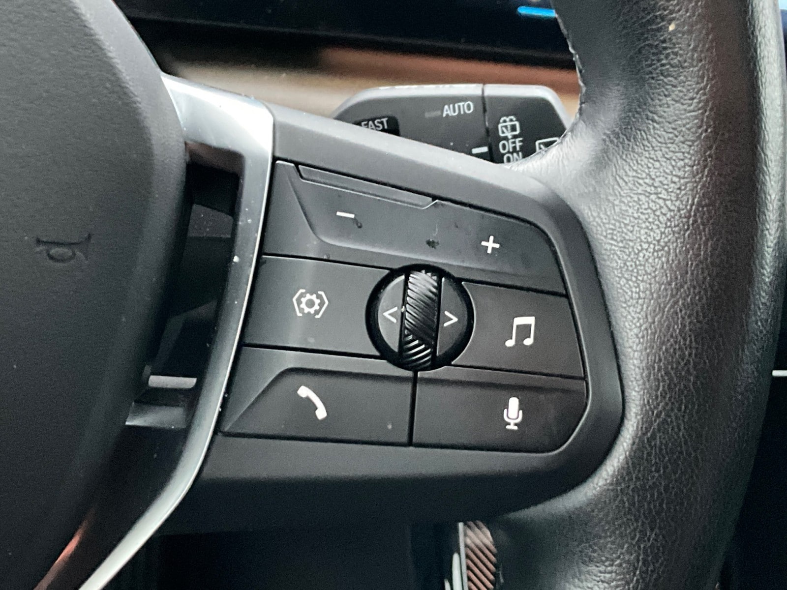 2023 BMW X1 28i - Photo 17