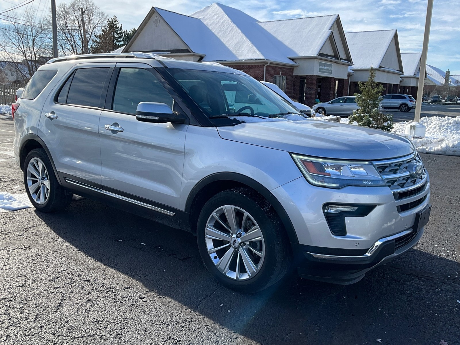 2019 Ford Explorer Limited's photo