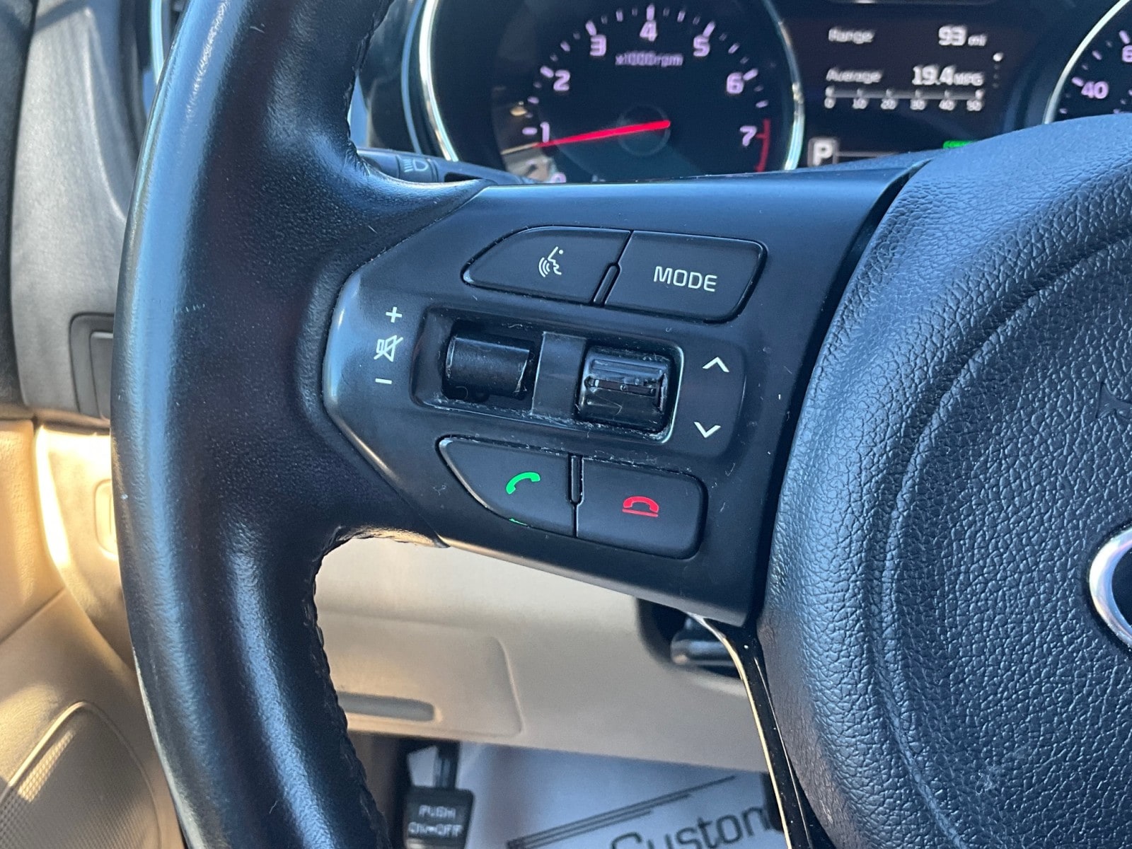 2016 Kia Sedona SX - Photo 16
