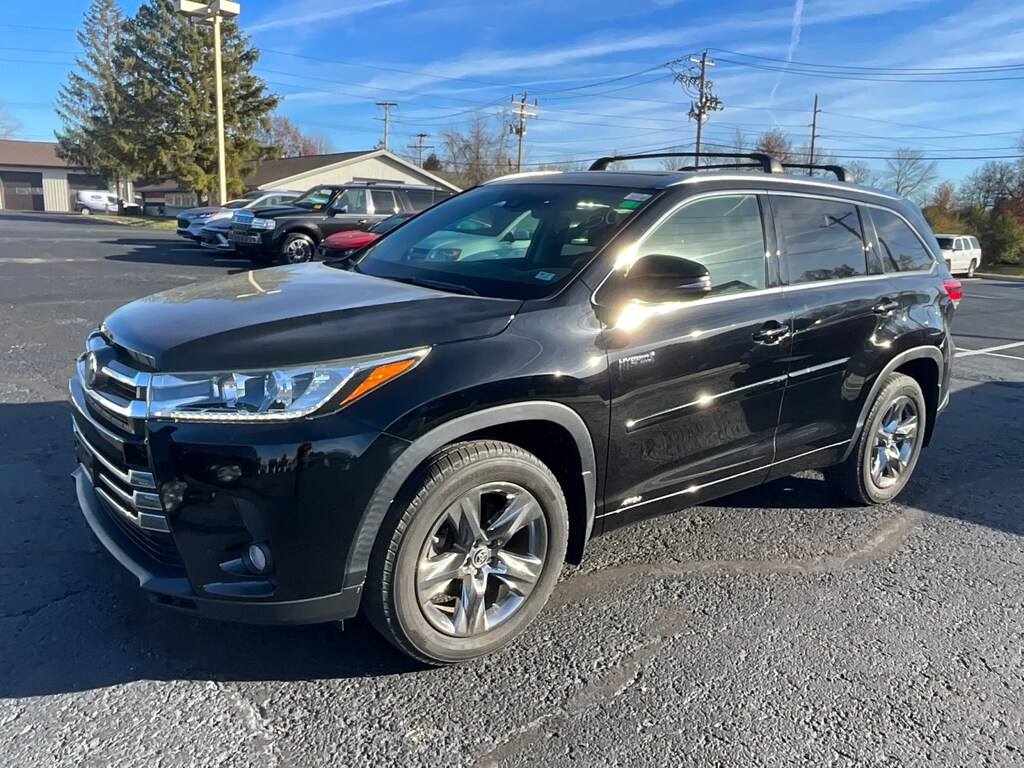 Used 2017 Toyota Highlander Hybrid Limited Platinum V6 SUV