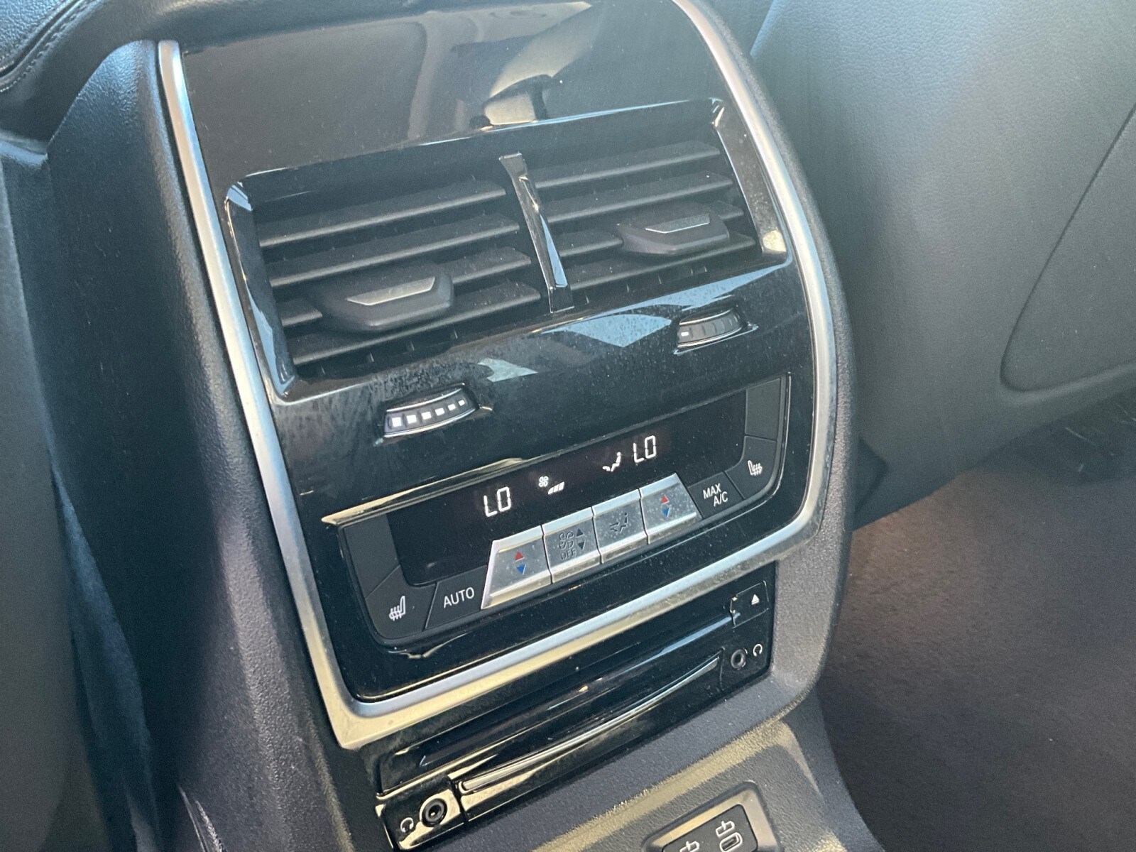 2019 BMW X7 50i - Photo 37