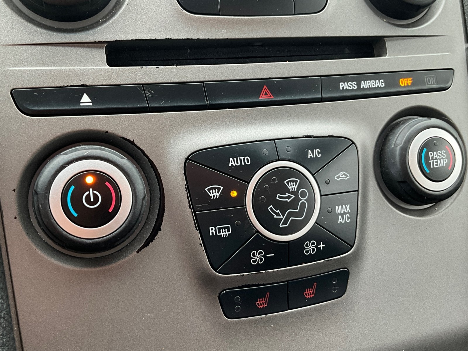 2015 Ford Taurus SEL - Photo 21