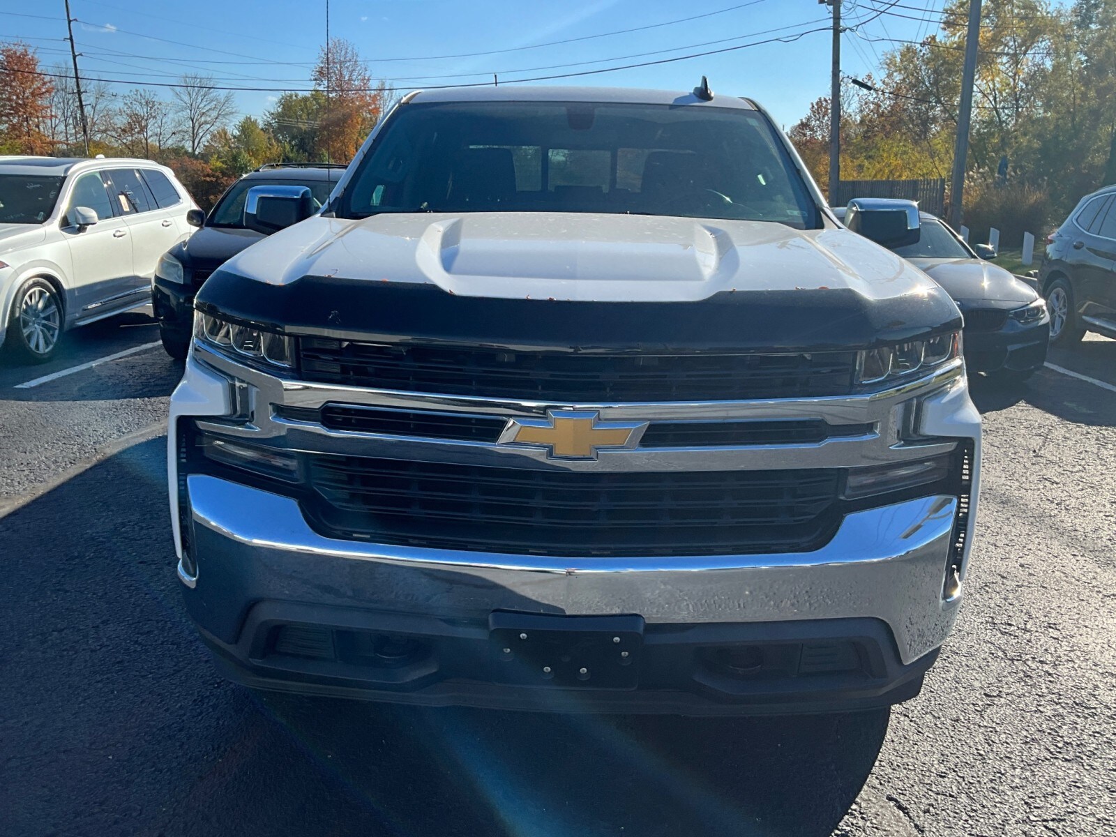 2020 Chevrolet Silverado 1500 LT photo 2