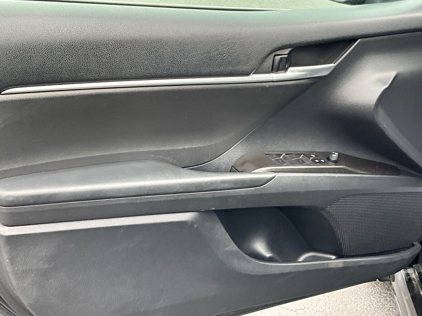 2024 Toyota Camry SE - Photo 24