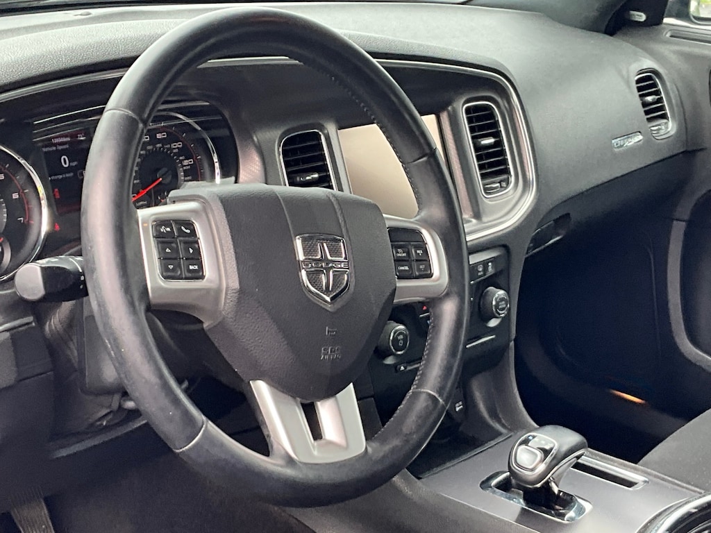 Used 2014 Dodge Charger SXT Sedan