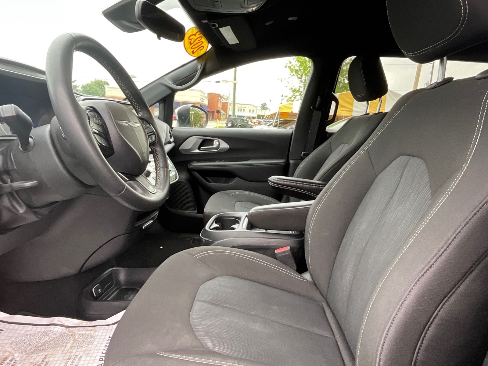 2023 Chrysler Pacifica Touring - Photo 23