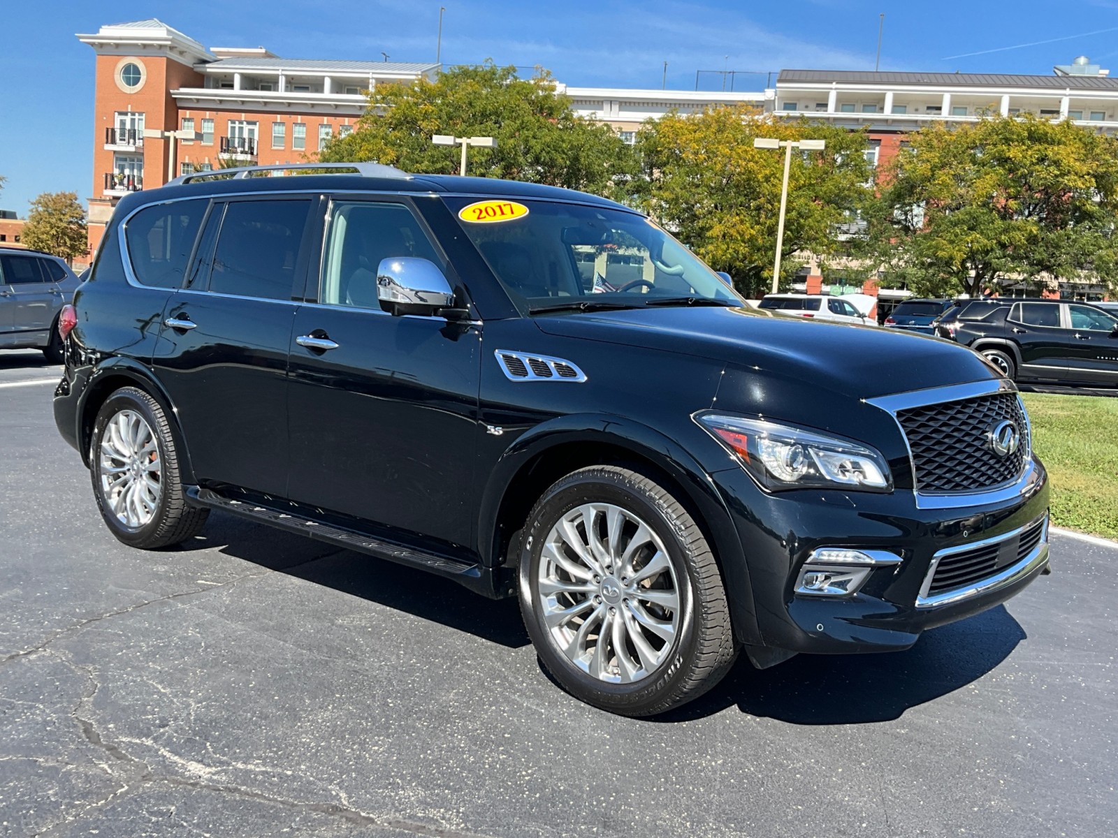 2017 INFINITI QX80