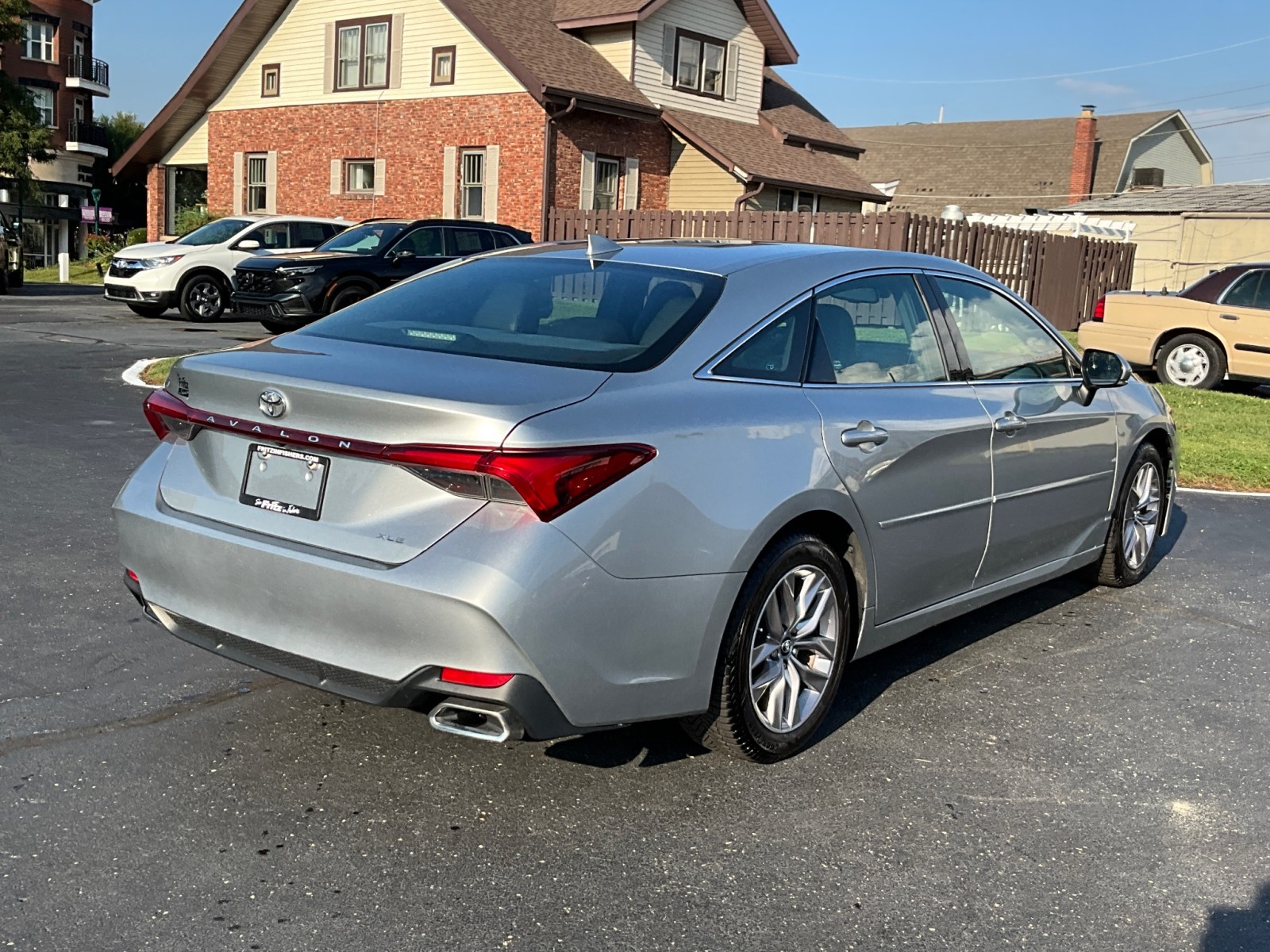 Used 2019 Toyota Avalon XLE Sedan