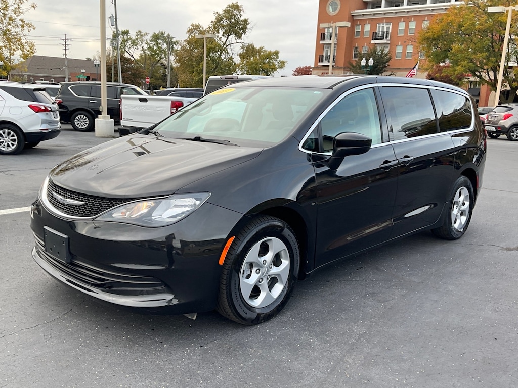 Used 2017 Chrysler Pacifica LX Van