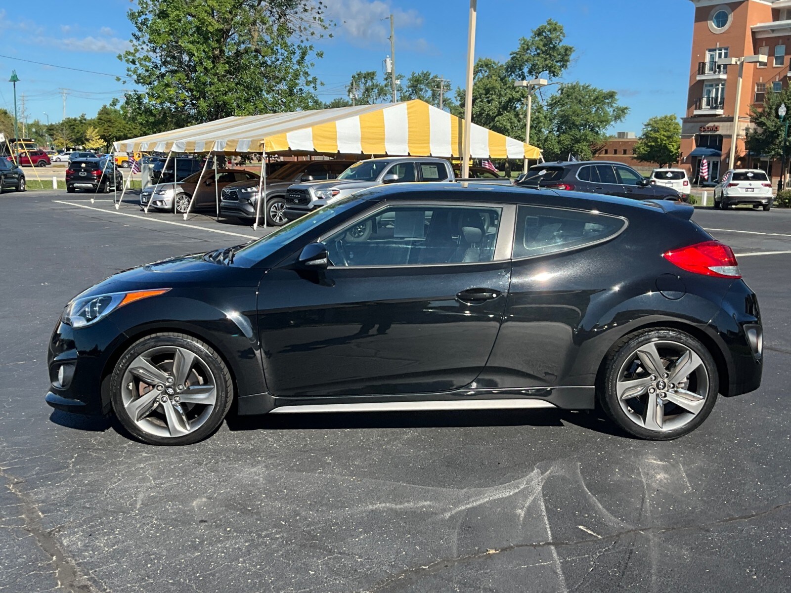 2015 Hyundai Veloster Turbo photo 2