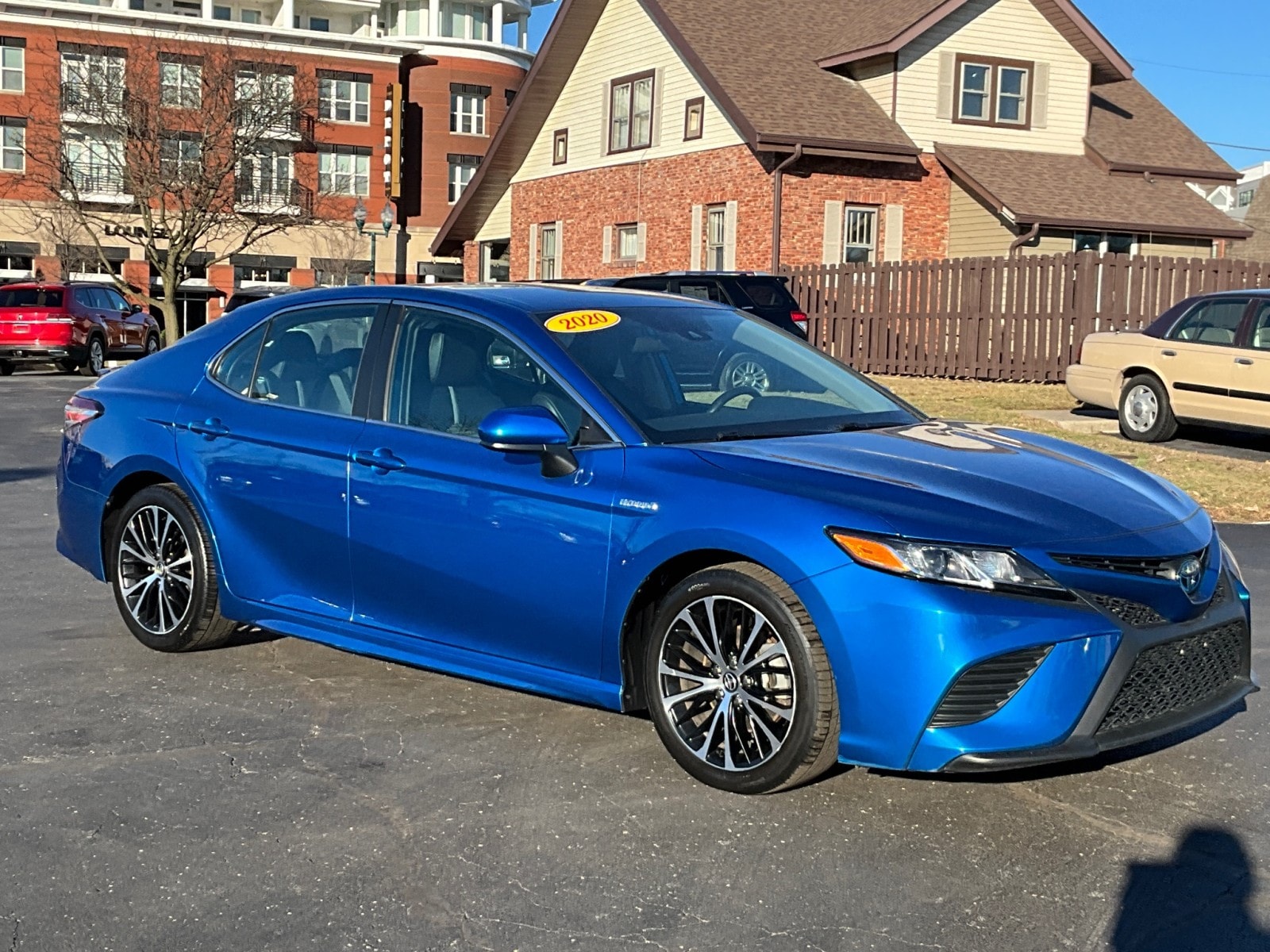 2020 Toyota Camry SE