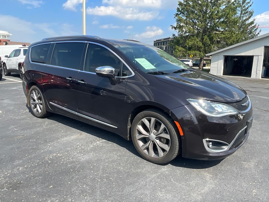 Used 2019 Chrysler Pacifica Limited Van Passenger Van