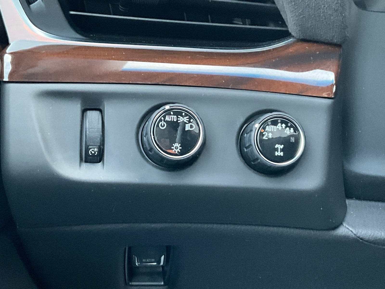 2020 Cadillac Escalade ESV Premium Luxury - Photo 15