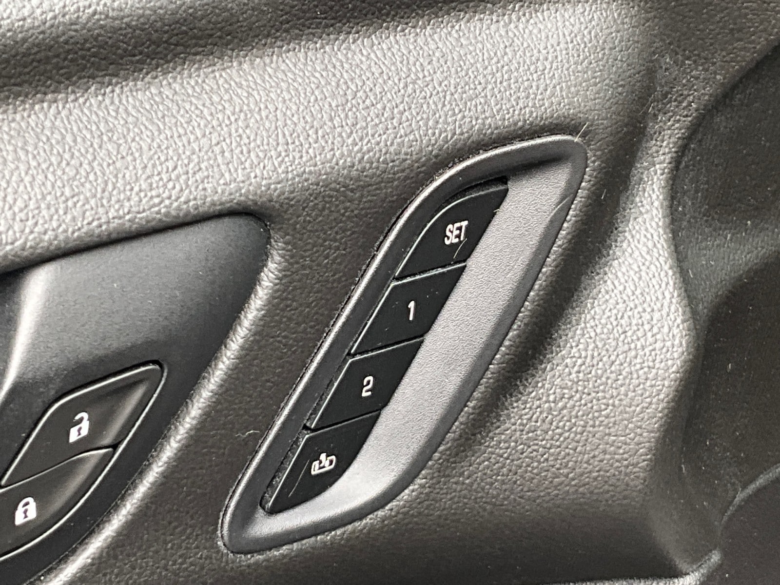 2021 GMC Acadia Denali - Photo 32