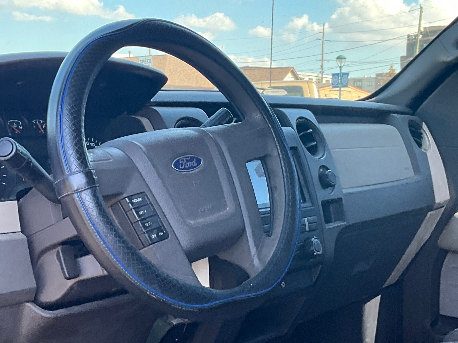 2010 Ford F-150 photo 4