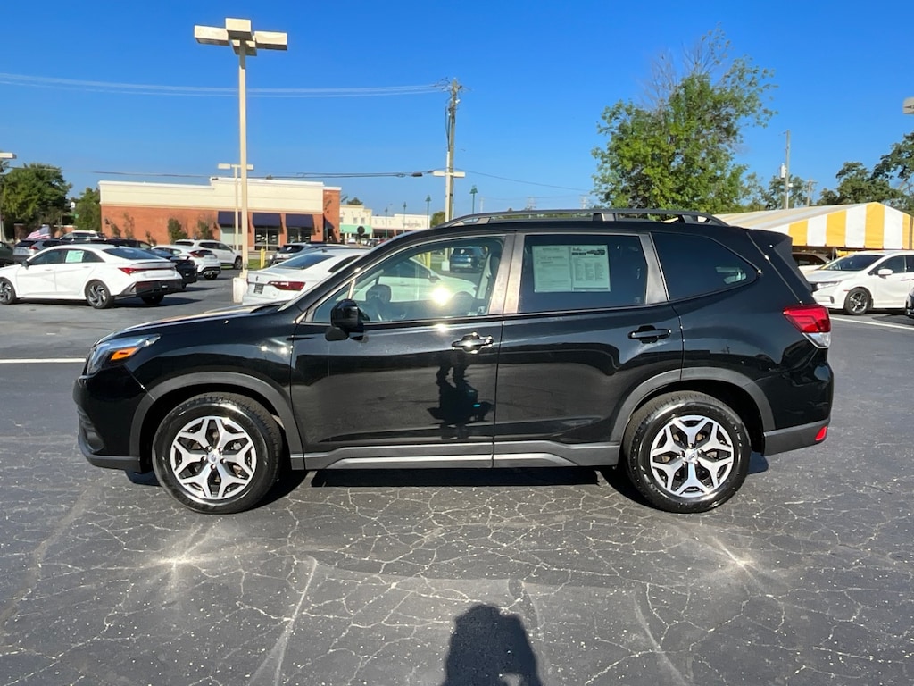 Used 2023 Subaru Forester Premium SUV