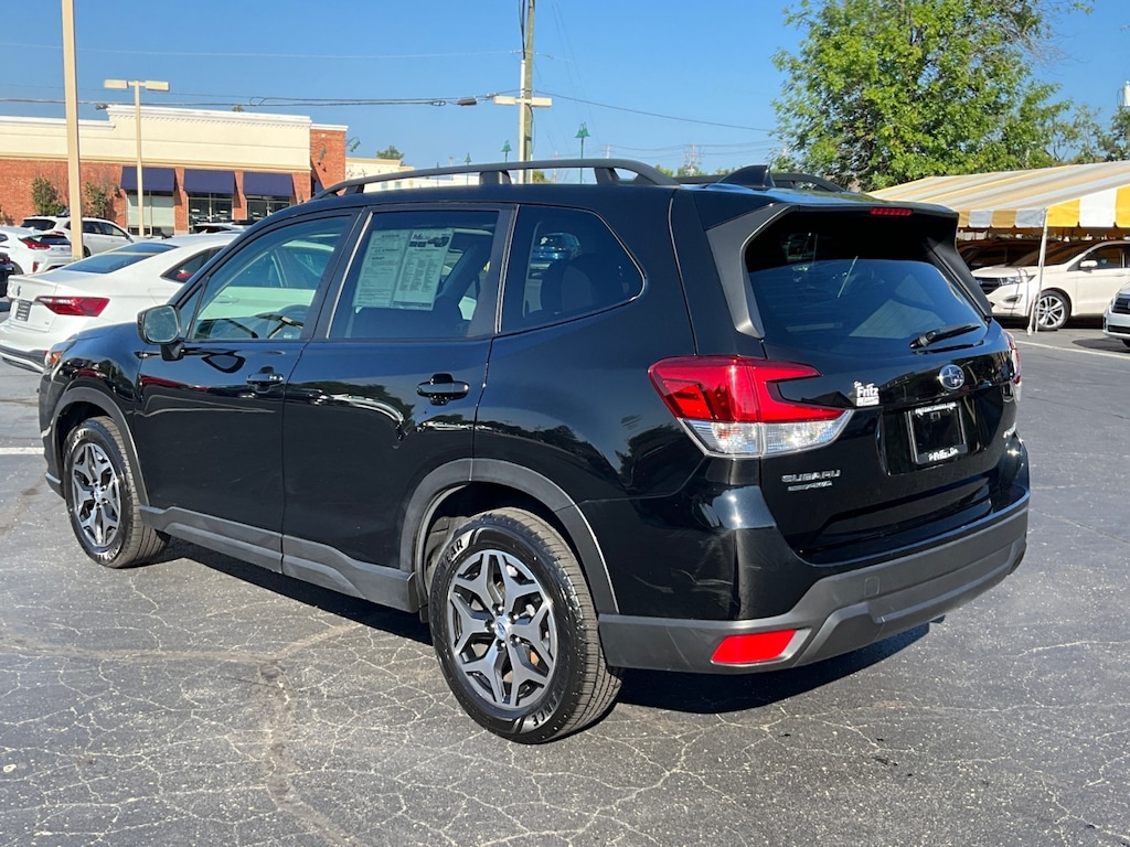 Used 2023 Subaru Forester Premium SUV