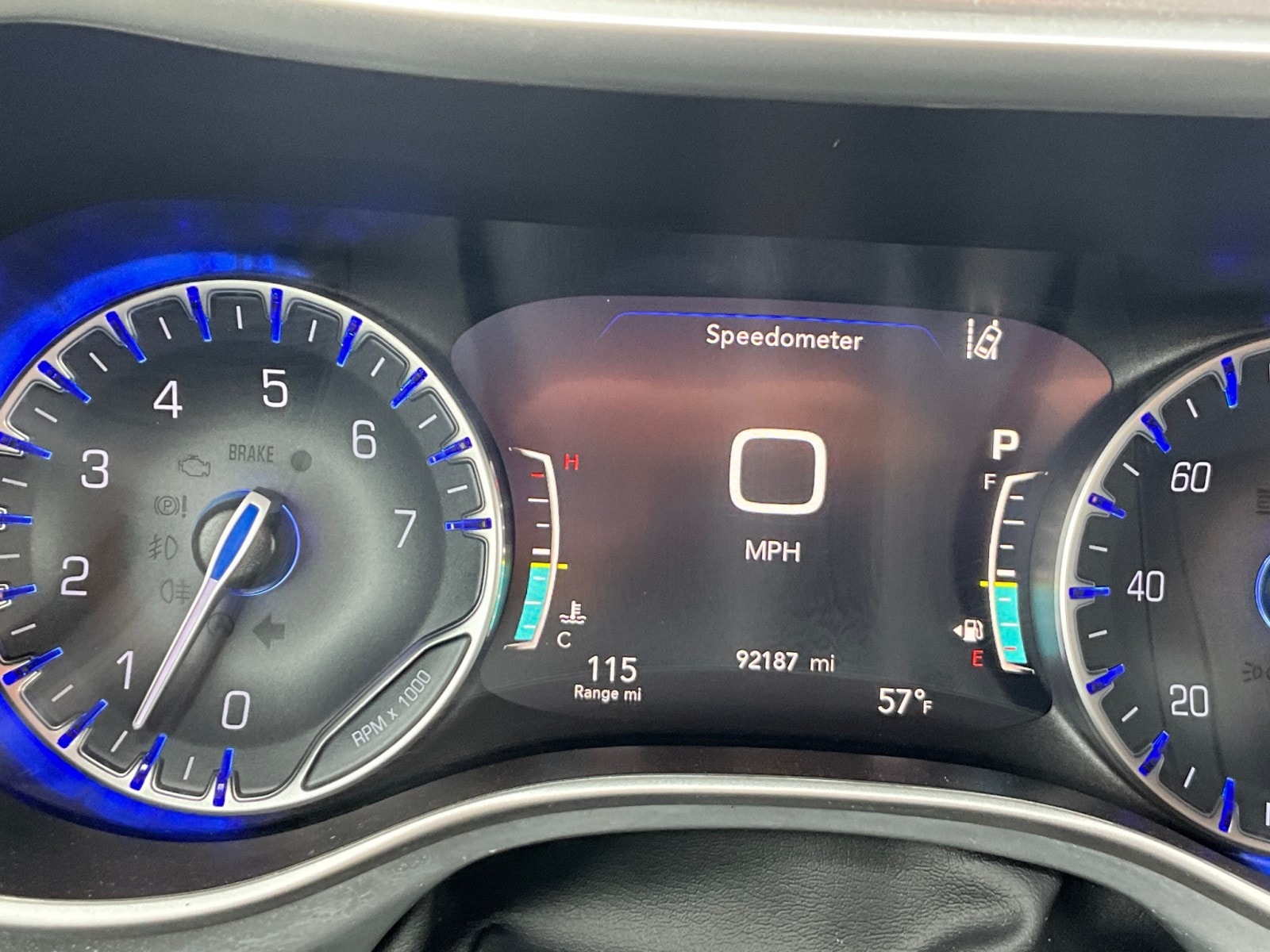 2023 Chrysler Pacifica Touring - Photo 11