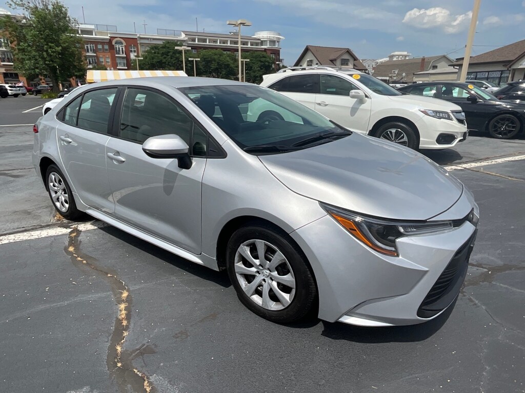 Used 2025 Toyota Corolla LE Sedan