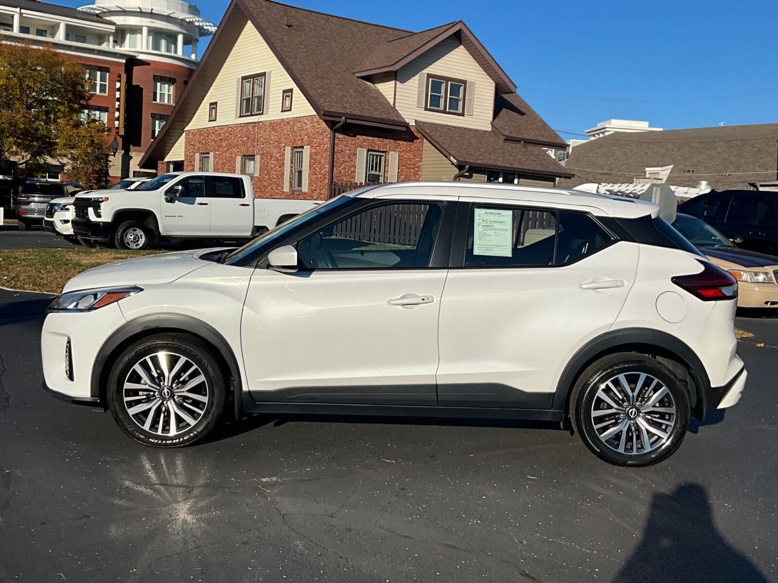 2024 Nissan Kicks SV photo 4