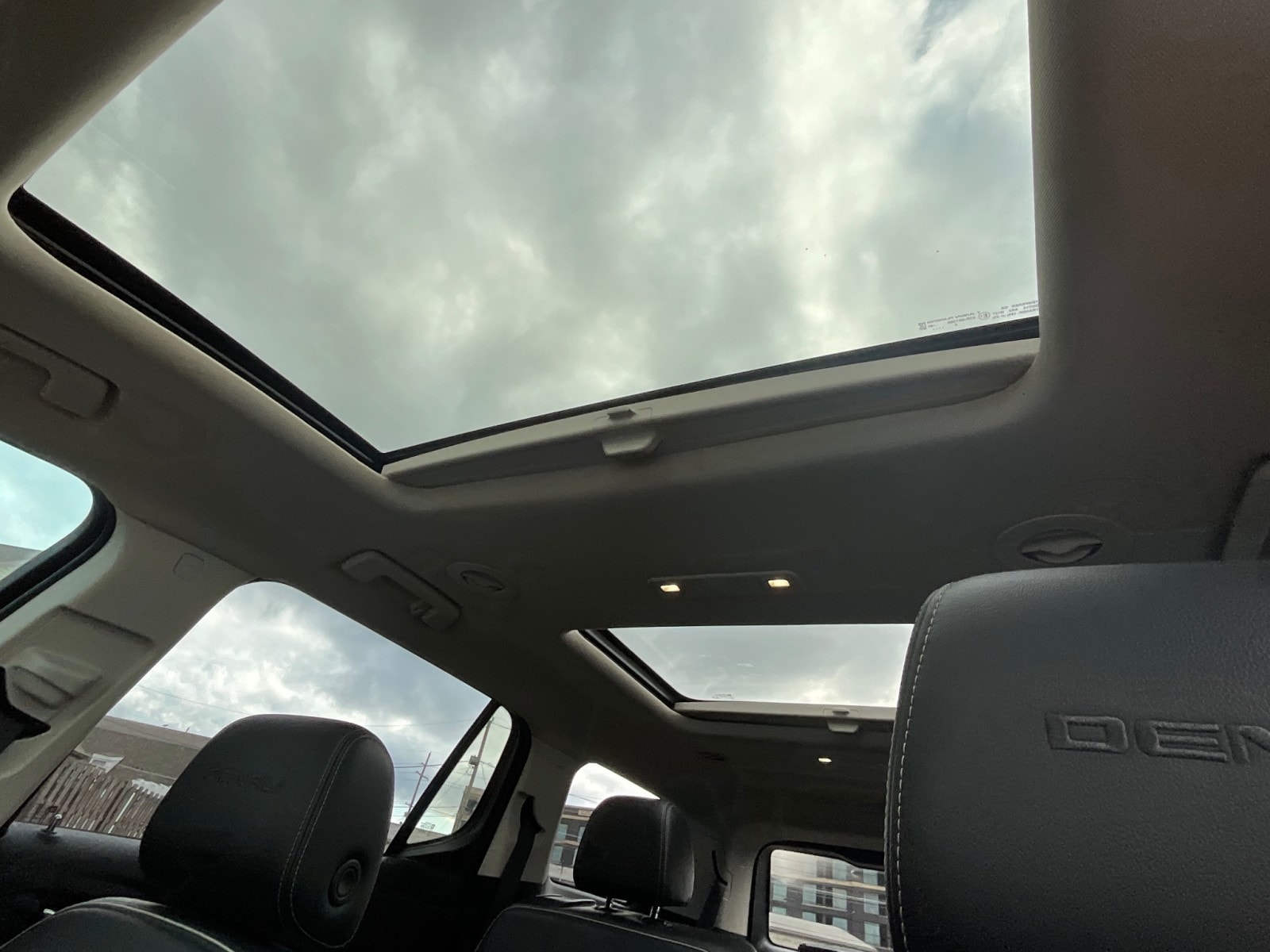 2021 GMC Acadia Denali - Photo 21